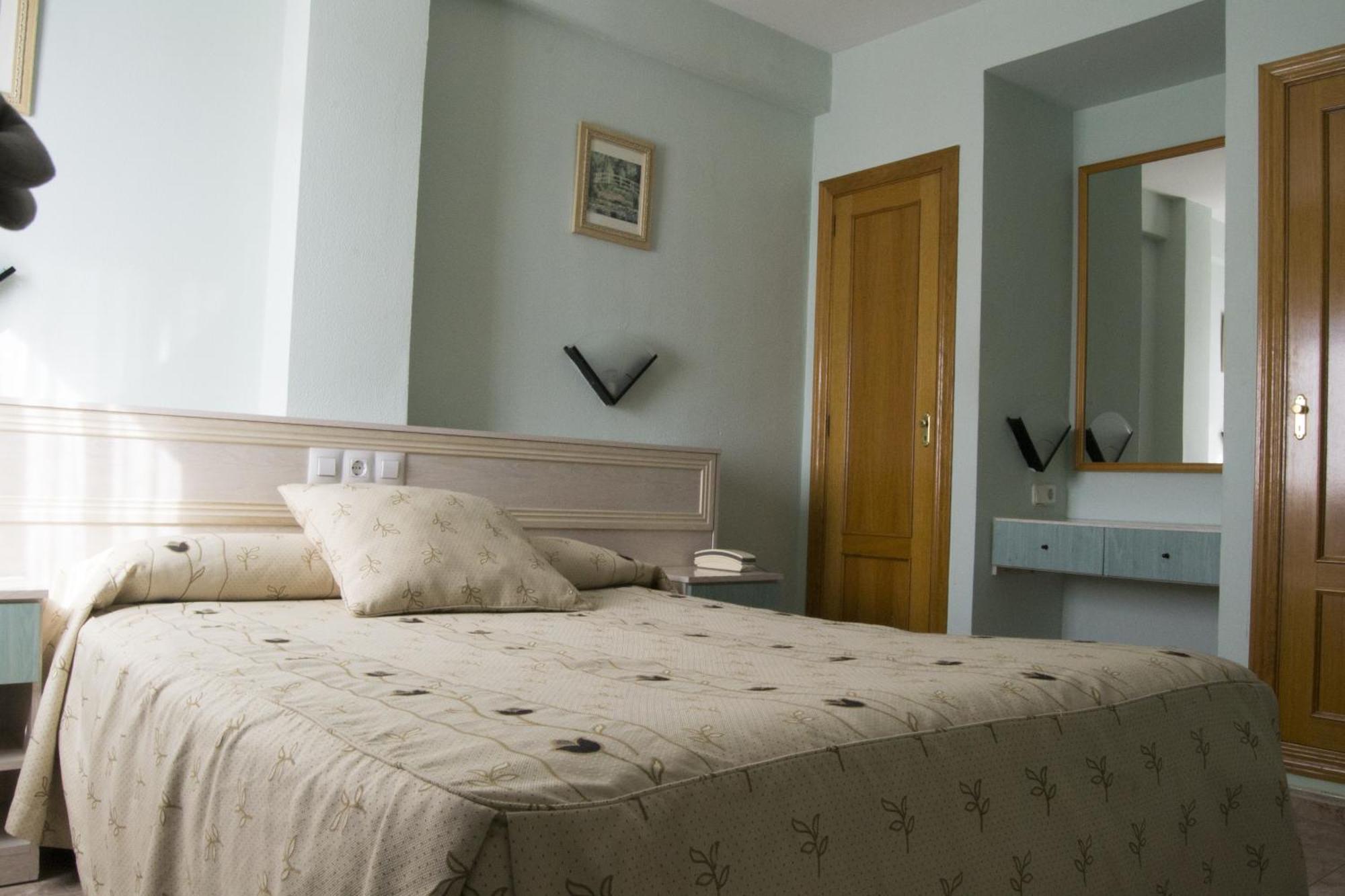Hotel Rausan Alfajarín Rom bilde